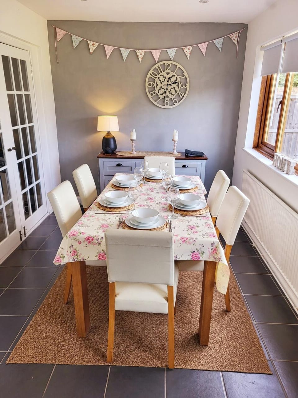 Family-Friendly Spacious 3BR, Near Uni & Town House in Worcester