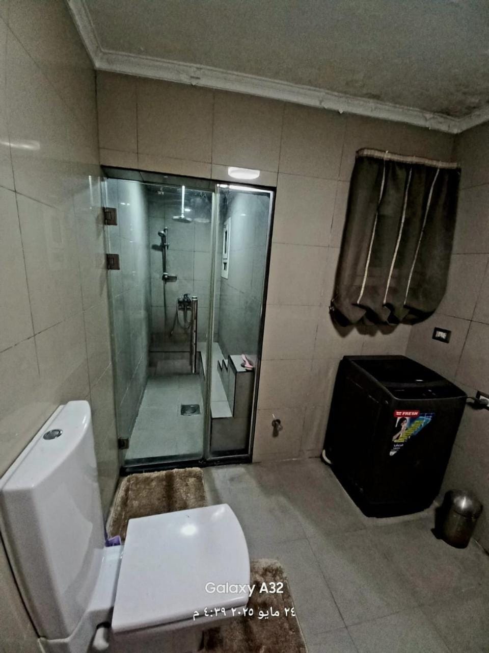 Shower, Toilet, Bathroom