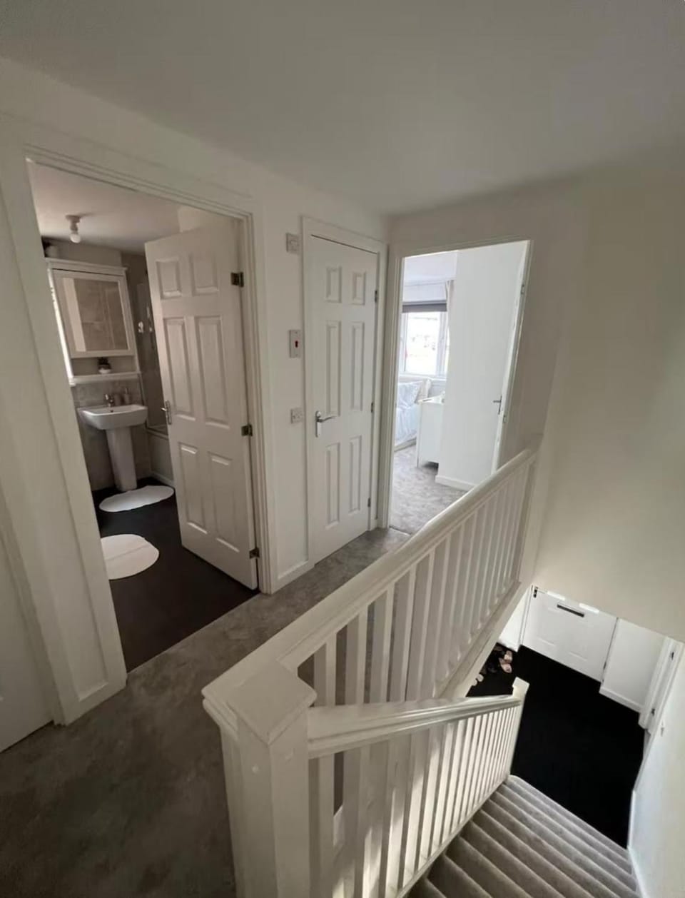 Suite 4 Double Bedroom With Dedicated Private Bathroom Vacation rental in Edinburgh