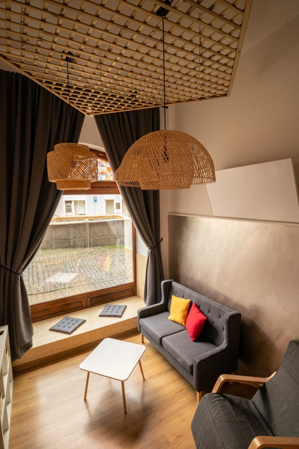 Living room, Seating area