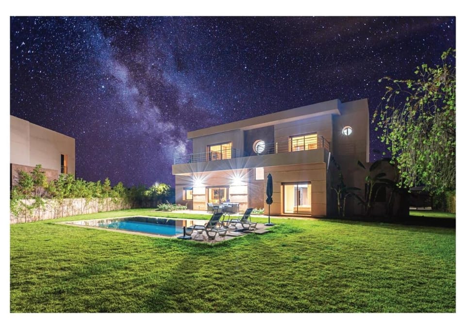 Villa Dahlia Jacuzzi, Stove, Pool Villa in Marrakesh-Safi