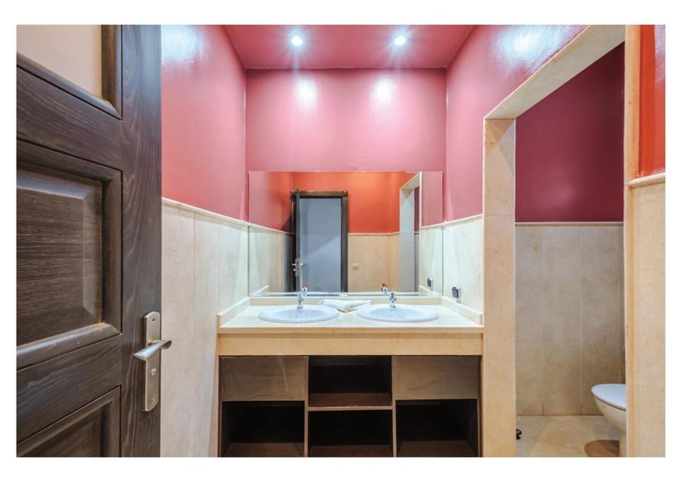 VILLA Lavande Jacuzzi, Cuisinière, Piscine Villa in Marrakesh-Safi