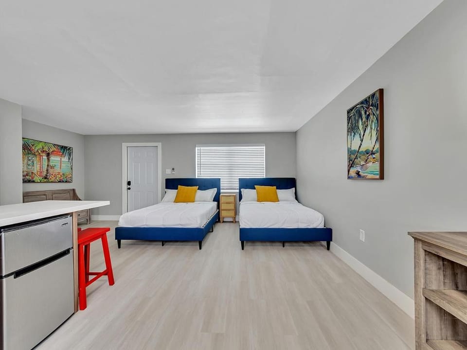 Beachside 1BR in Hollywood | Parking + WiFi Apartment in Hollywood Beach