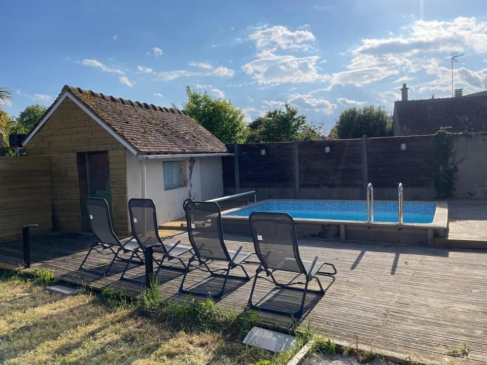 House Saint Laurent Nouan balneo and pool House in Centre-Val de Loire