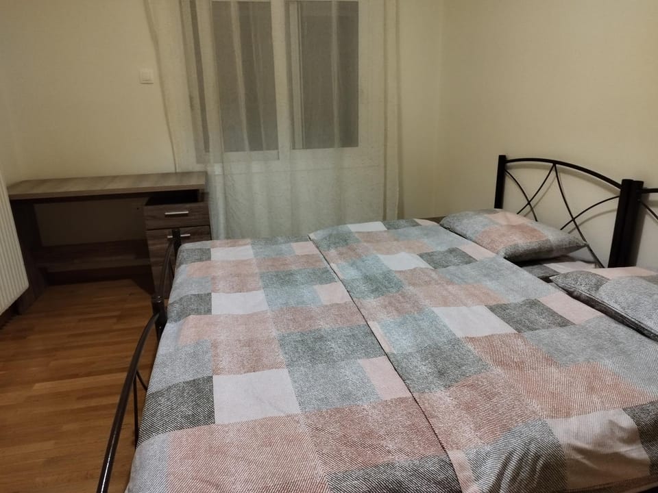 Berry room 5 Bed and Breakfast in Athens