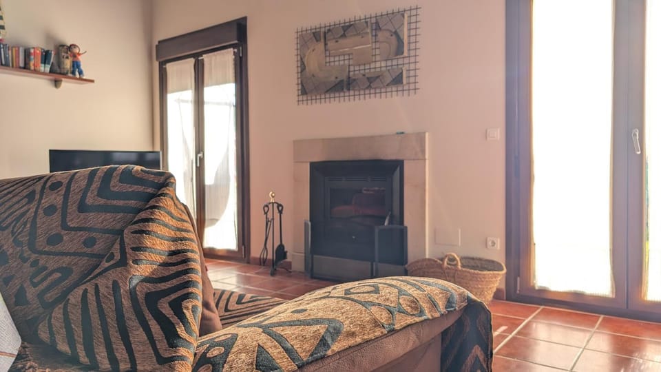 Living room, fireplace