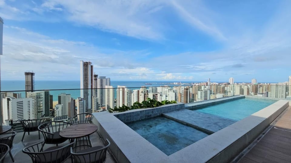 City view, Sea view, Swimming pool