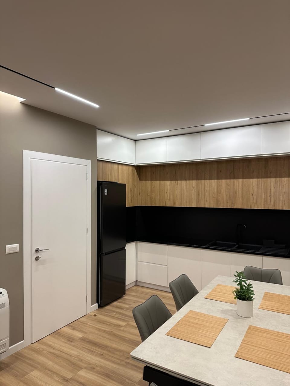 Bright & Modern Family Flat Apartment in Tirana