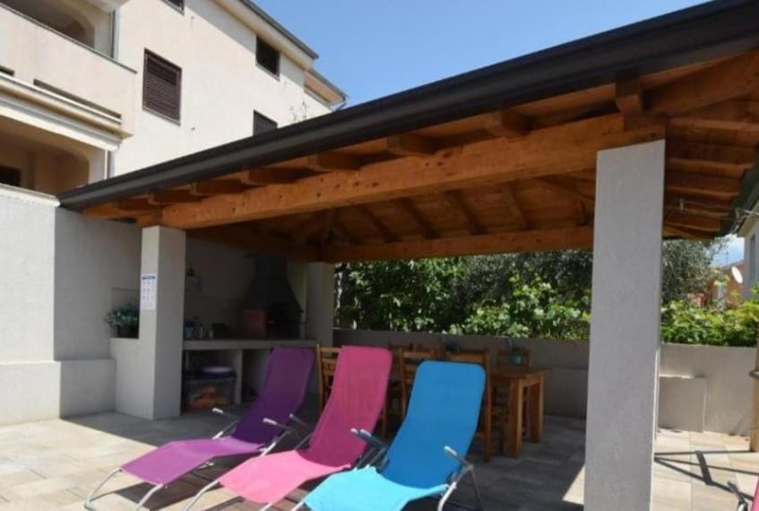 Patio, Day, BBQ facilities, Balcony/Terrace, Seating area, sunbed