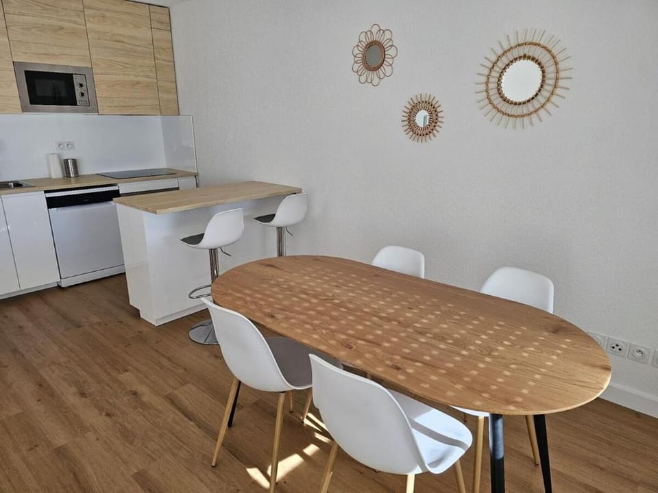 Appartement 2 chambres Apartment in Nouvelle-Aquitaine