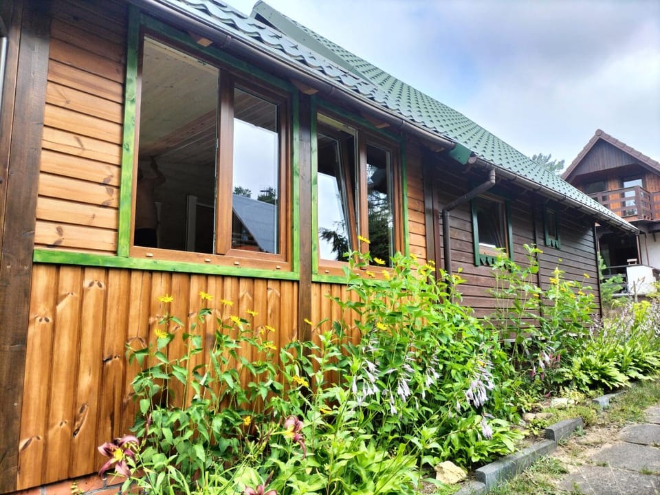 Property building, Day, Garden, Garden view