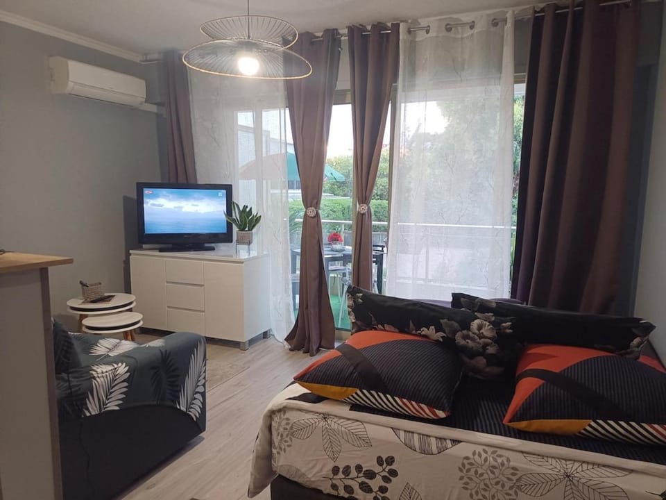 Studio calme proximité plage Apartment in Nice