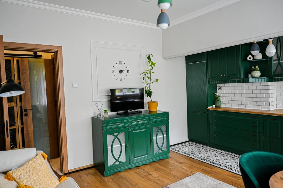 TV and multimedia, Kitchen or kitchenette