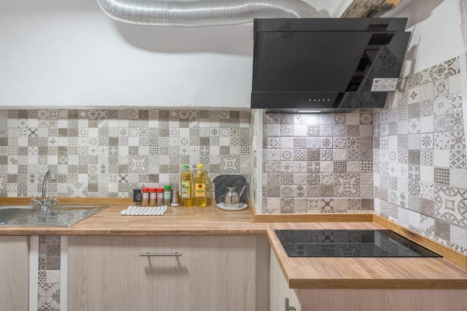 Kitchen or kitchenette, Living room