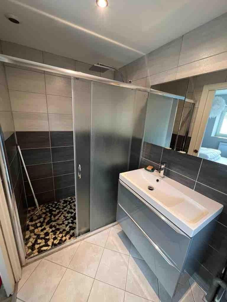 Confort et ressourcement au calme et au vert Apartment in Auvergne-Rhône-Alpes