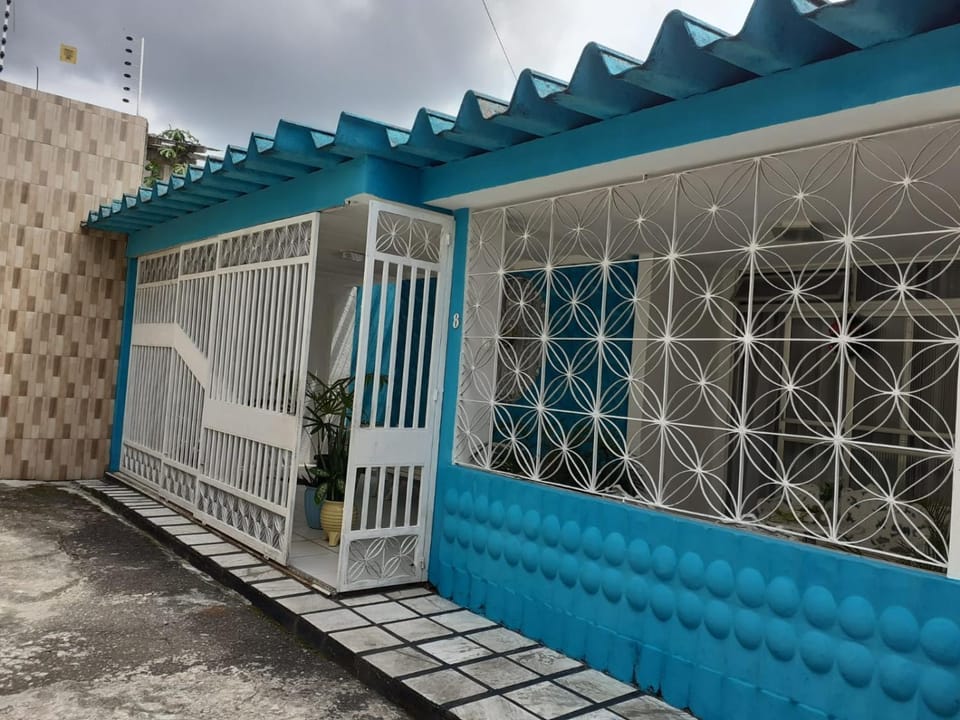 COP 30 AMAZON LOVELY HOME 3 BEDROOMS 2 SUITS 2 LIVING 2 DININg House in Belém