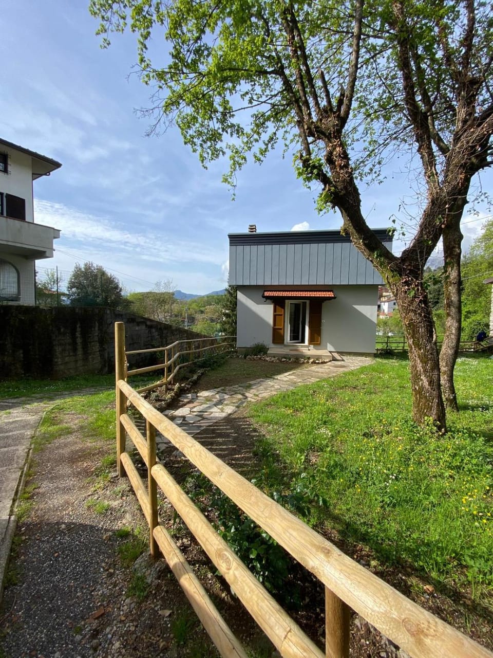 Property building, Spring, Garden, Garden view