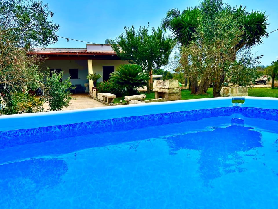 Property building, Day, Garden, Garden view, Pool view, Swimming pool