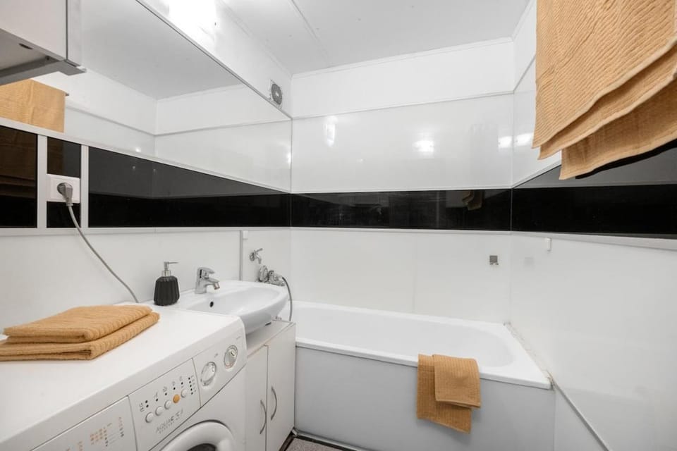 Apartment 10 minutes from city centre with garden Apartment in Bratislava