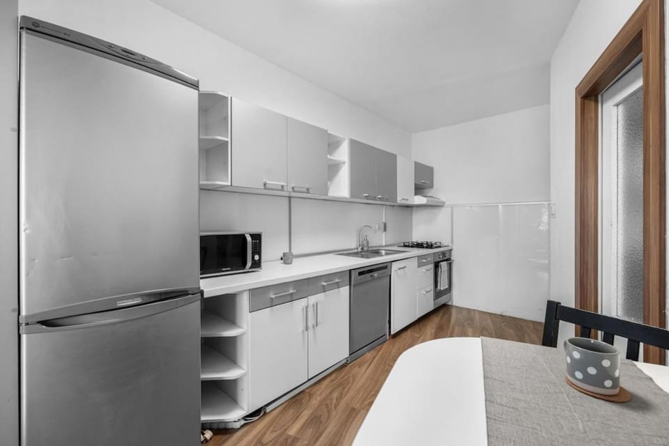 Apartment 10 minutes from city centre with garden Apartment in Bratislava