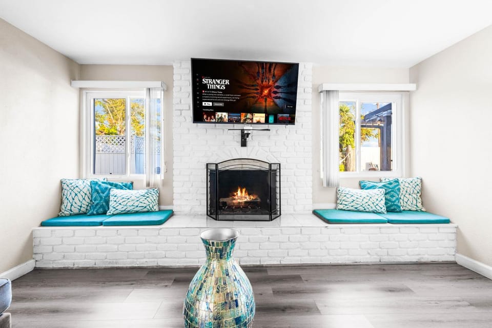TV and multimedia, fireplace
