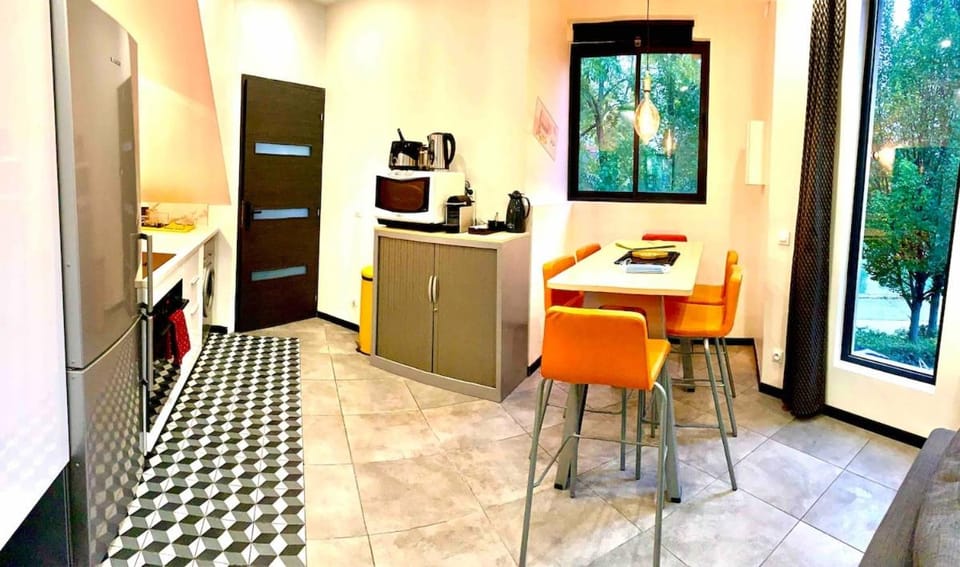 Apartment rooftop stadium of France metro line 13 Apartment in Saint-Denis, France