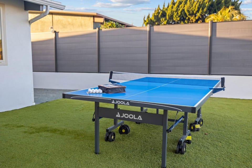Table tennis