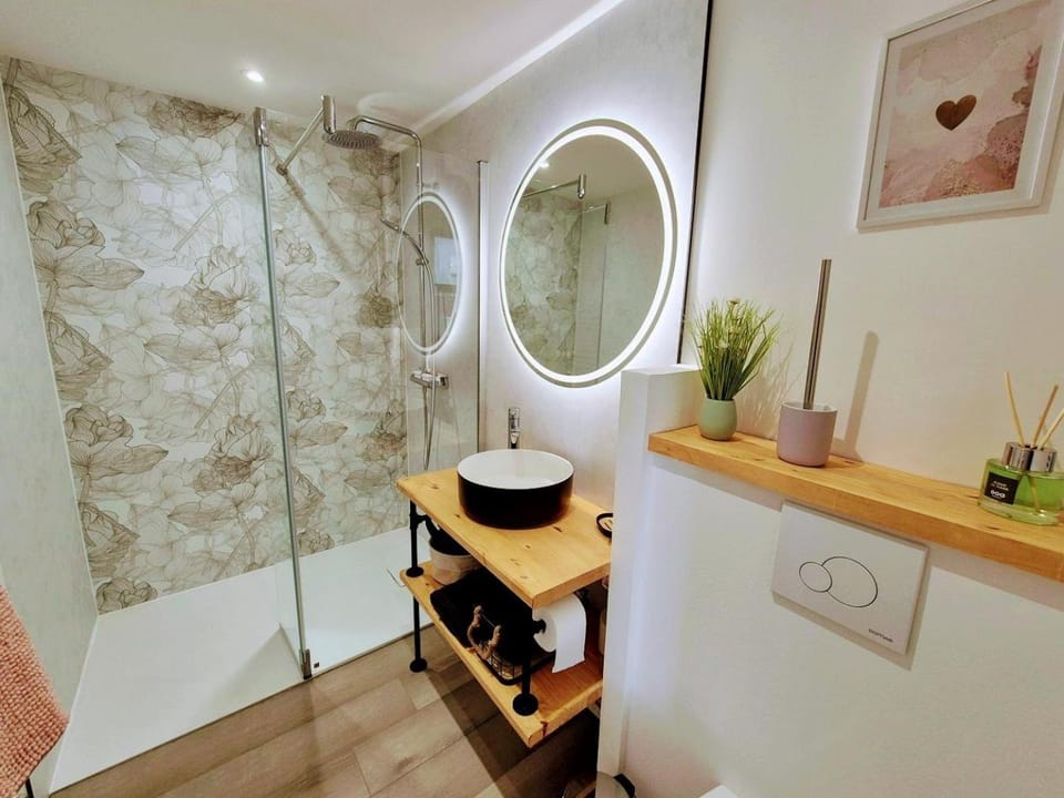 Appartement "Le Colibri" centre Cholet 5pers Apartment in Pays de la Loire