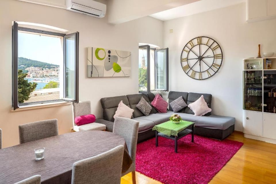 Apartment Olavia Rooftop Terrace & SEAVIEW Apartment in Split
