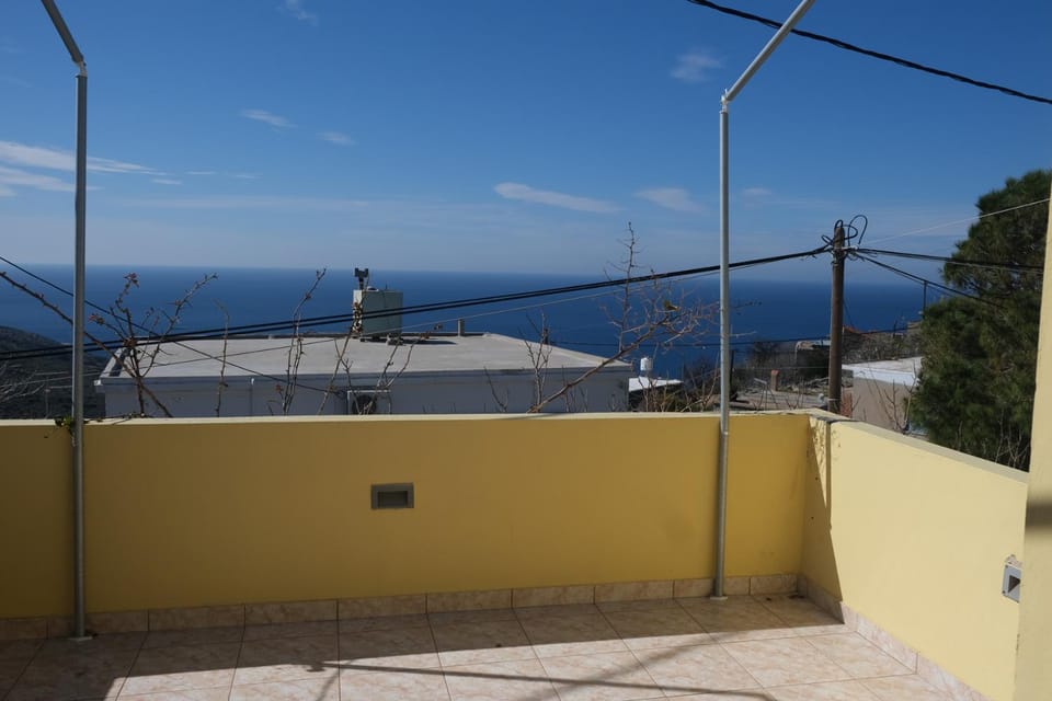 O Milos Apartment in Decentralized Administration of the Aegean