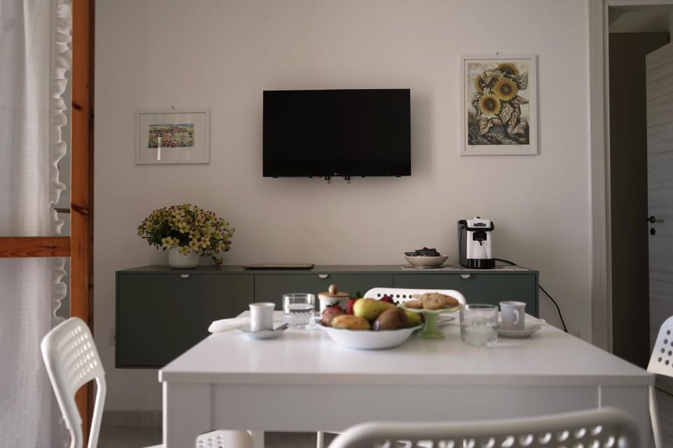 TV and multimedia, Dining area