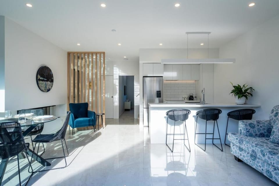 Seaside Luxe in St Clair House in Dunedin