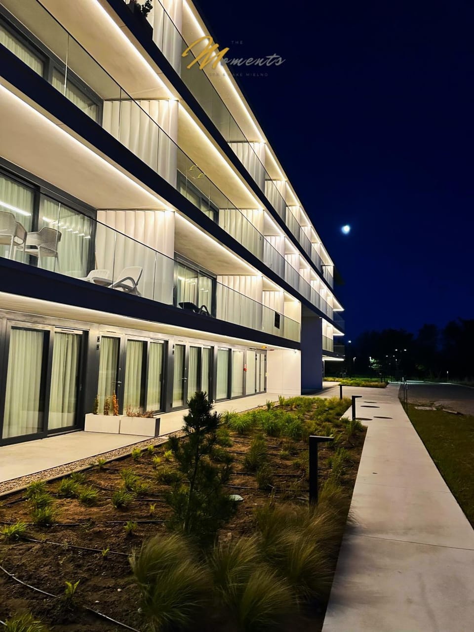 Property building, Night