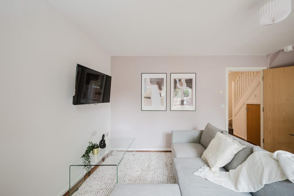 Communal lounge/ TV room, Steam room, TV and multimedia, Living room, internet