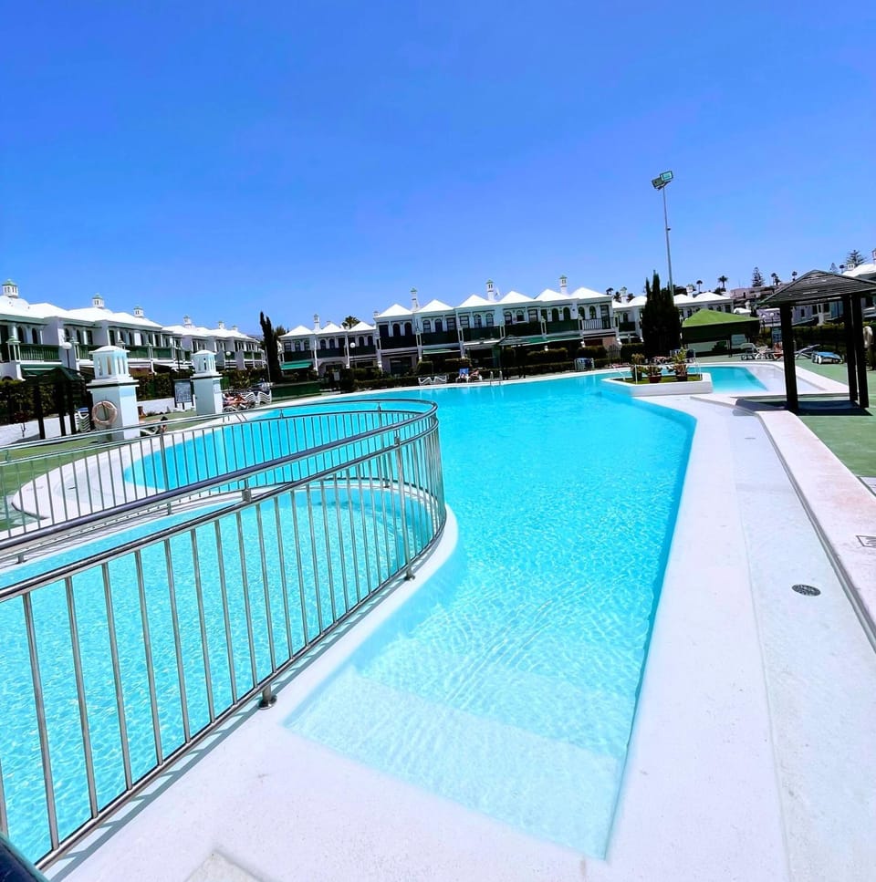 Paradise Sun & Pool Maspalomas Apartment in Maspalomas