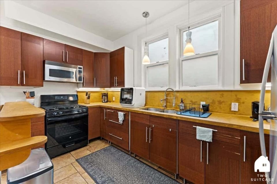 #Urban Elegance 3BR With Parking Near UC BART & Downtown Apartment in Berkeley