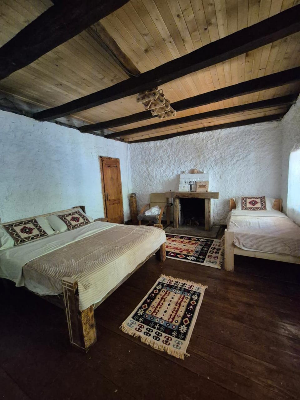 Norral shelter 1 Bed and Breakfast in Montenegro