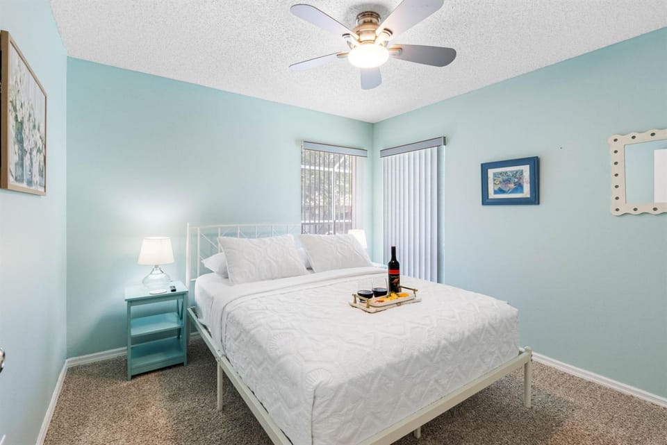 Amazing 3BR 2BA Pool House Relax & Unwind! House in Tarpon Springs