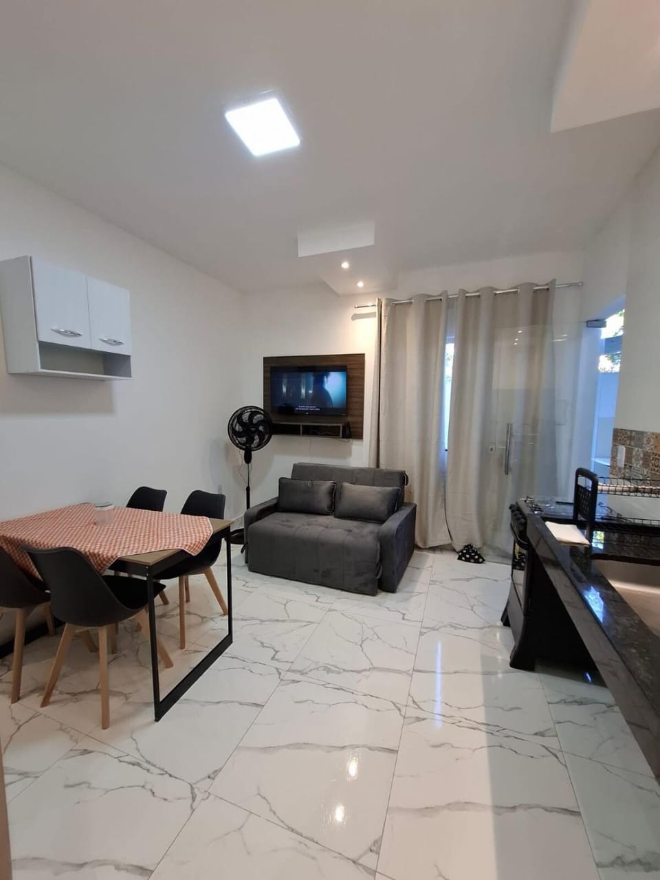 TV and multimedia, Kitchen or kitchenette, Seating area, Dining area