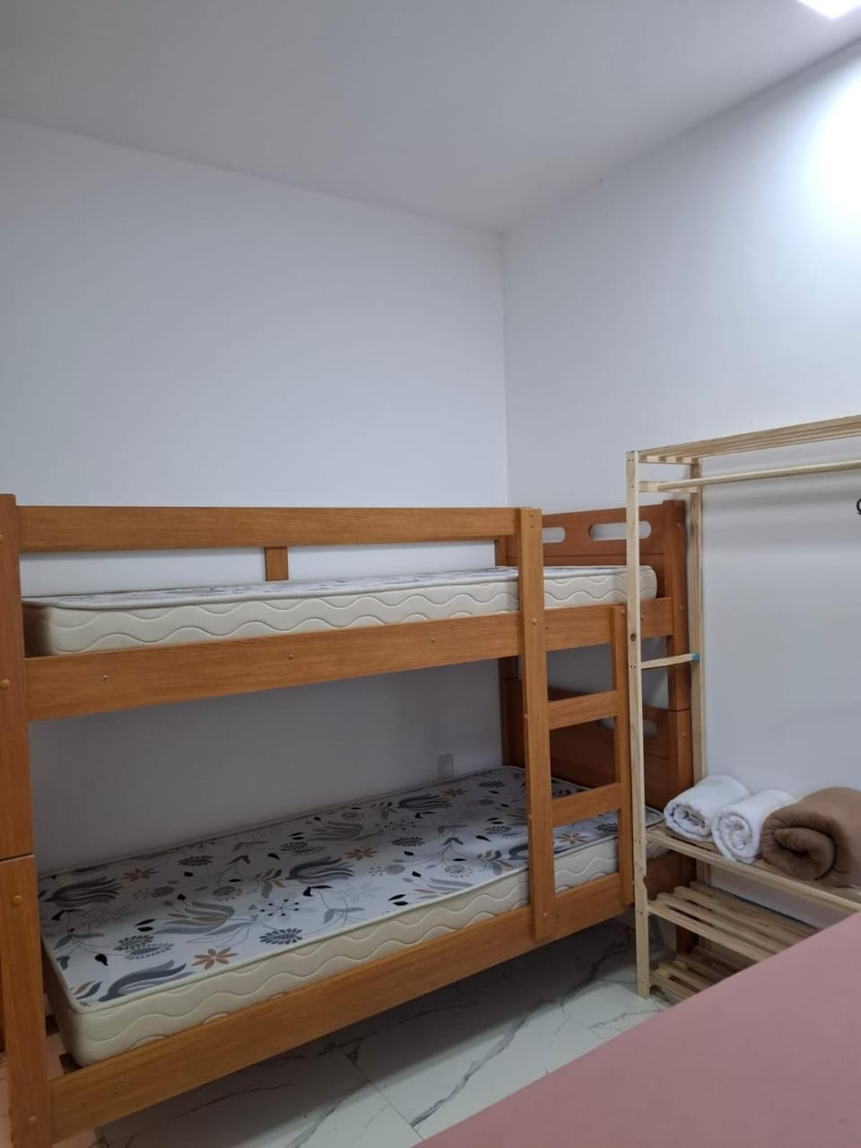 Bedroom, bunk bed