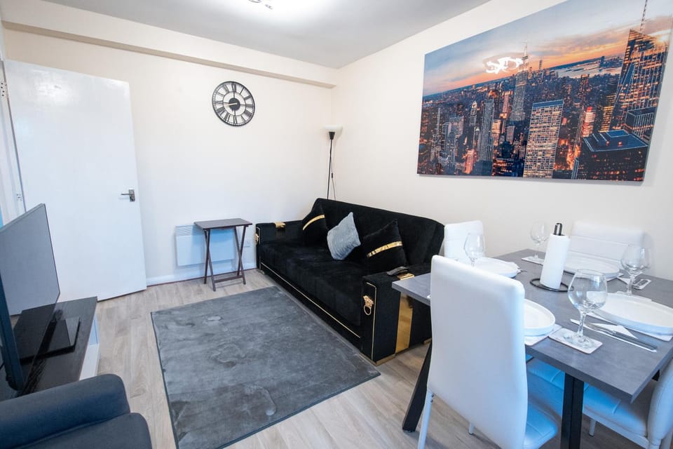 TV and multimedia, Living room, Other, Seating area, Dining area