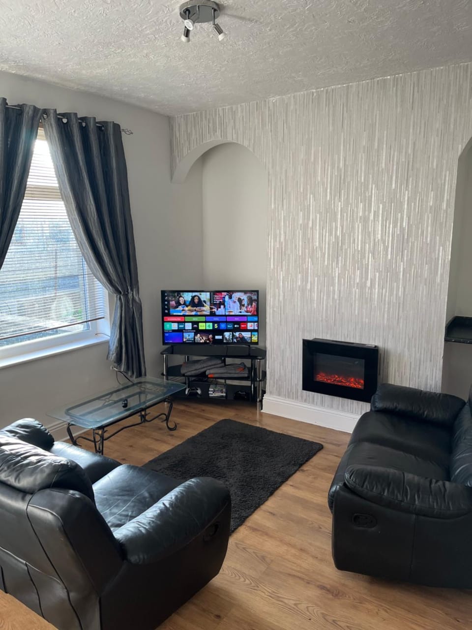 Bradford Homely House House in Bradford