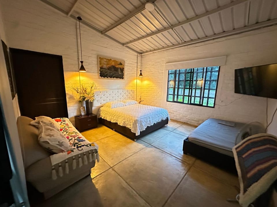 Photo of the whole room, Bedroom