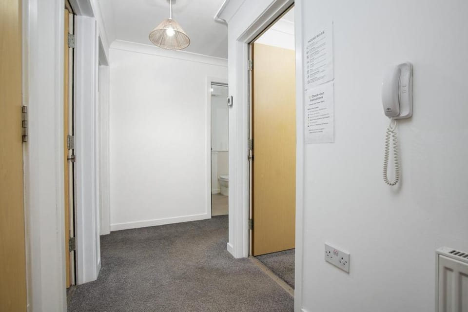 2BR Flat Free Parking Near Hampden and O2 Academy Apartment in Glasgow