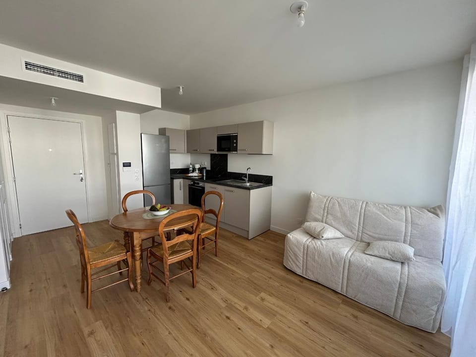 Appartement neuf pour 4 pers. avec parking privatif - FR-1-837-12 Apartment in Argeles-sur-Mer