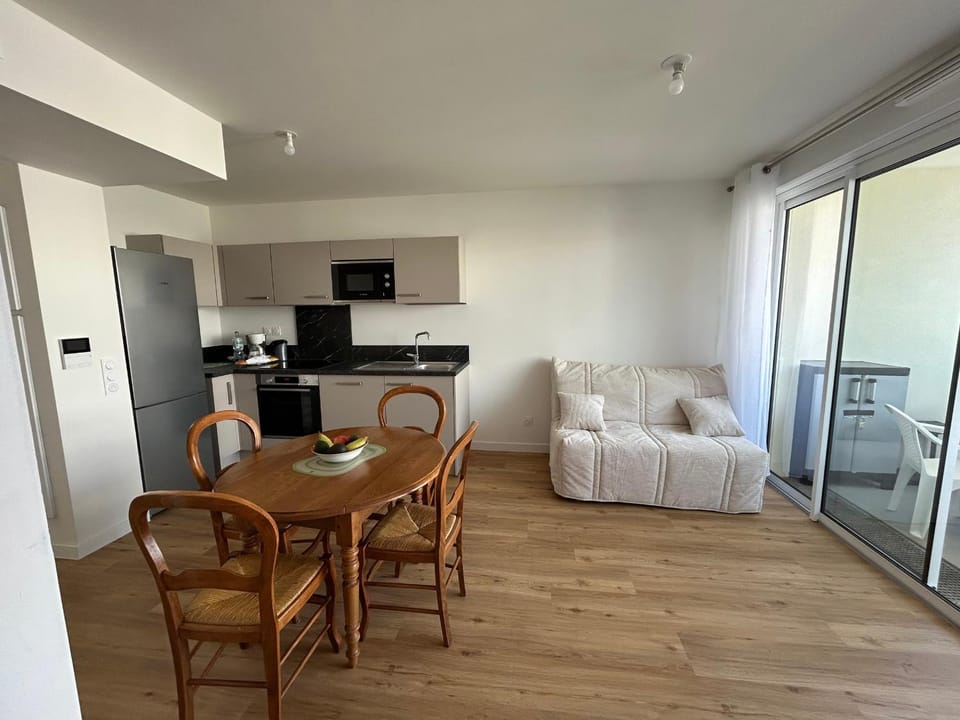 Appartement neuf pour 4 pers. avec parking privatif - FR-1-837-12 Apartment in Argeles-sur-Mer