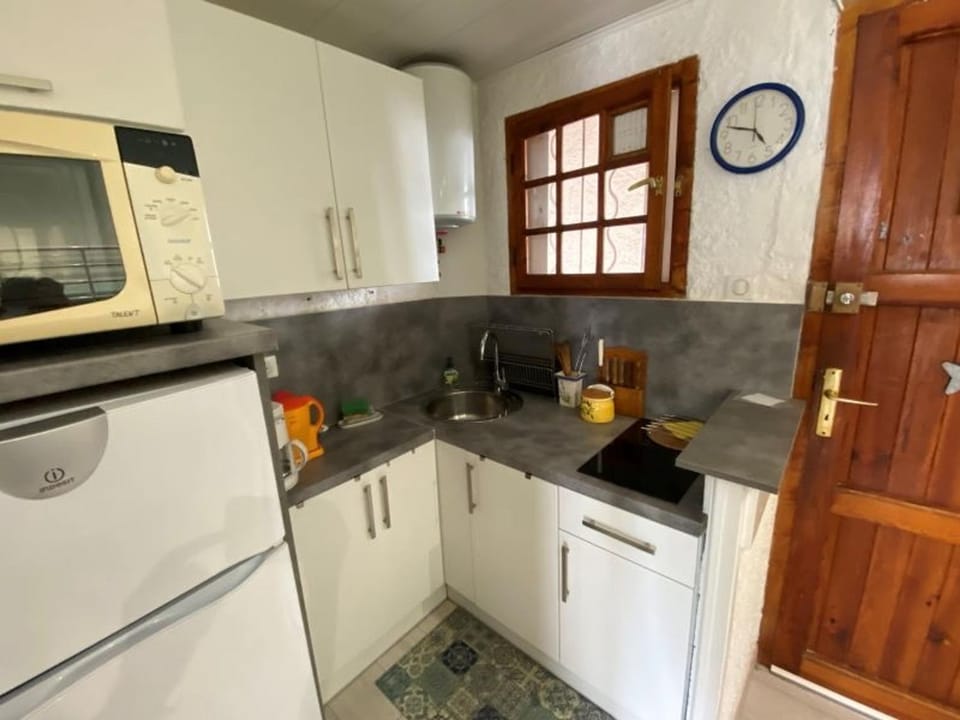 Studio cosy à 150m de la plage, 4 personnes - FR-1-837-14 Apartment in Argeles-sur-Mer