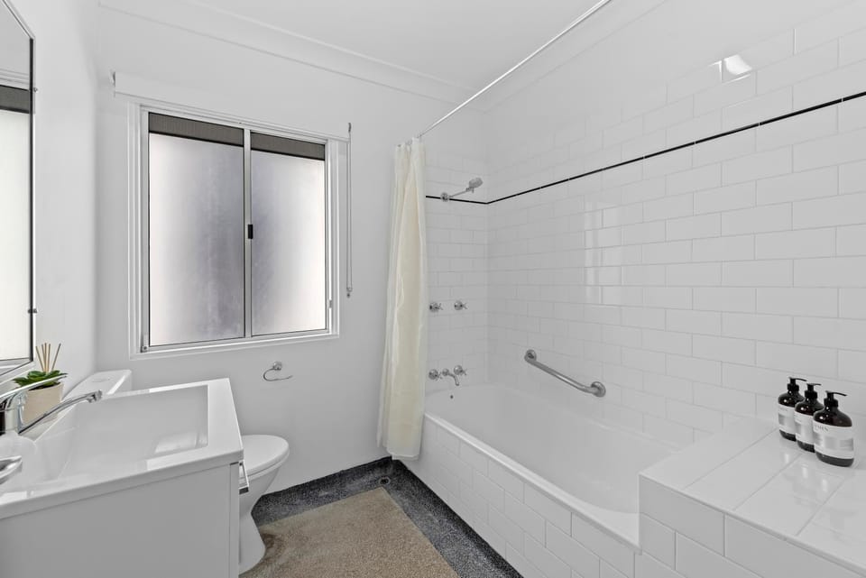 Modern City Centre Studio - Short walk to Hospital Apartment in Brisbane City