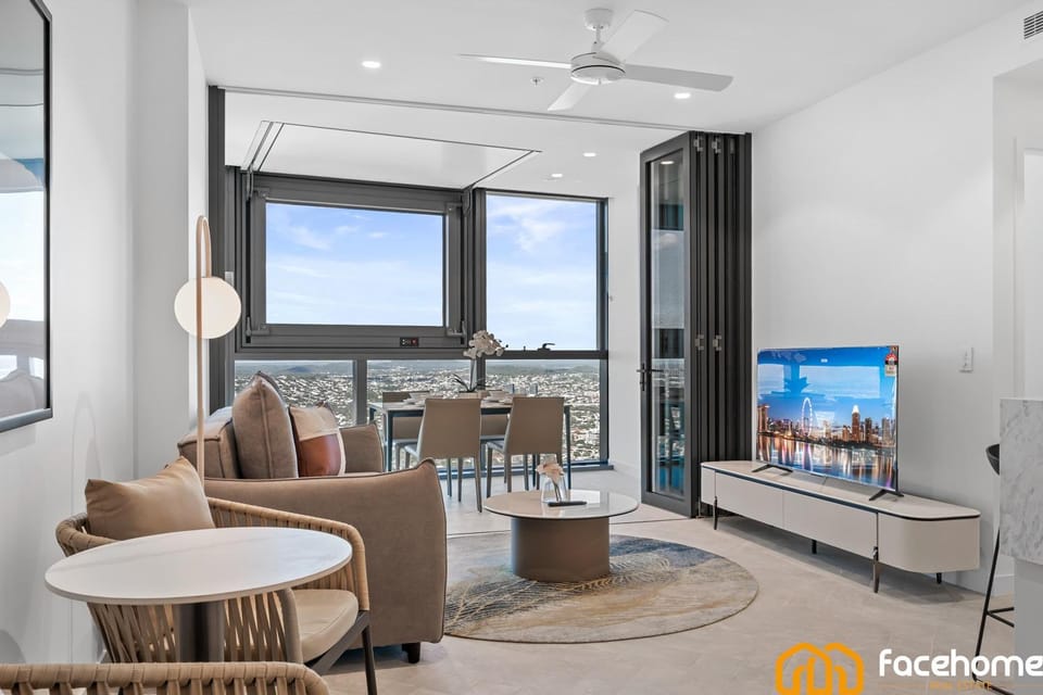 QW Luxury River City Views Apartment in Brisbane City
