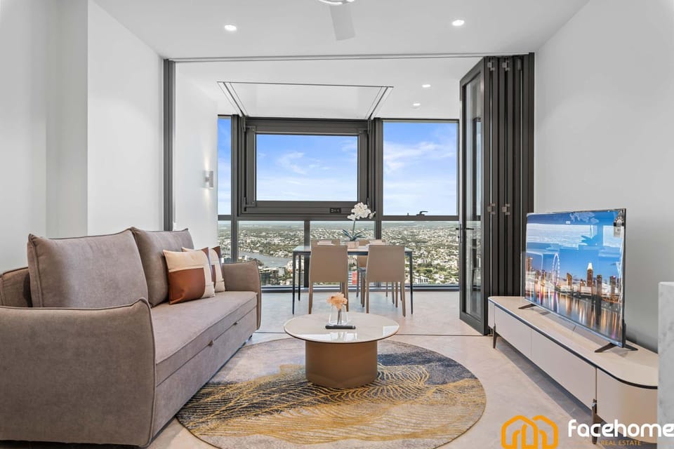 QW Luxury River City Views Apartment in Brisbane City